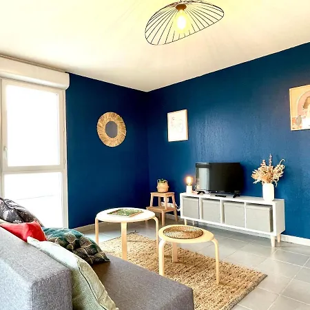 Apartment Bel T2 Dans Recente Avec Parking